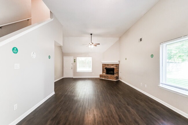 Photo - 277 Gaslight Cove