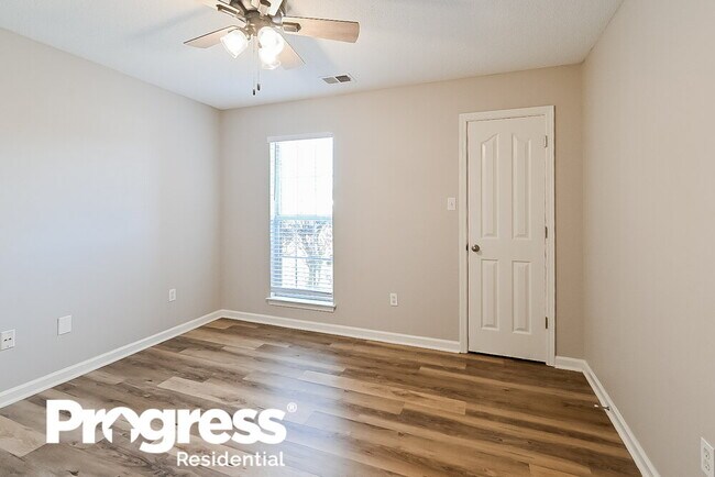 Photo - 703 Timber Creek S