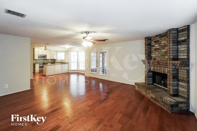 16810 Poplar Hill St