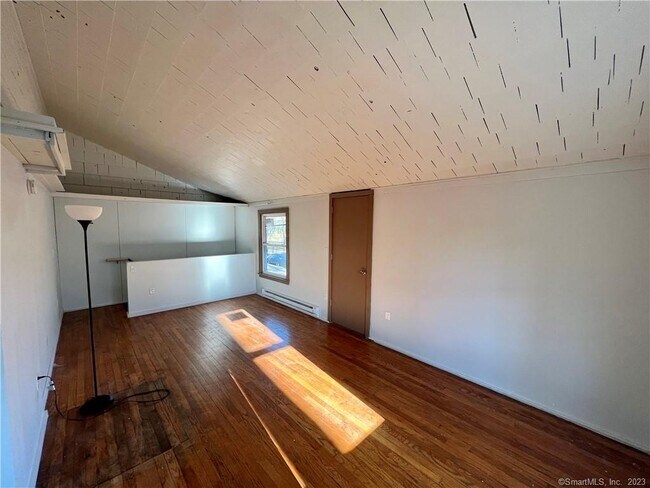 Photo - 39 Waterbury Rd Unit E3