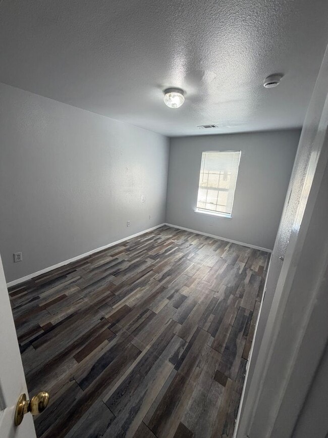 Photo - 5104-5106 Chapman St Unit 5106