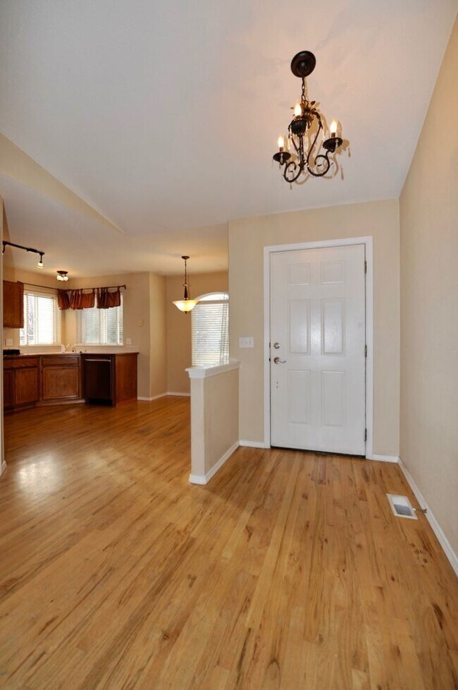 Photo - CDA Place Neighborhood- 4 bed with basement, cul de sac