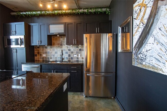 Photo - 2000 Bagby St Unit 11416