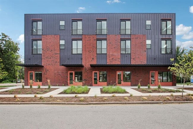 Building Photo - 1744 NW 15th St Unit 2A Rental