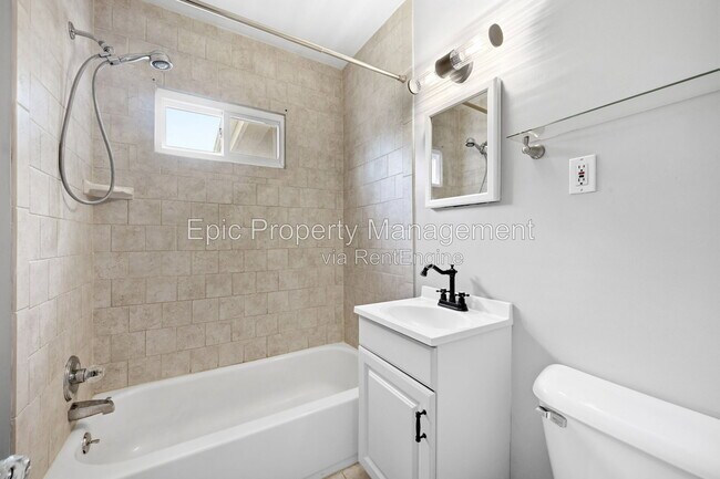 Photo - 662 E Saratoga St