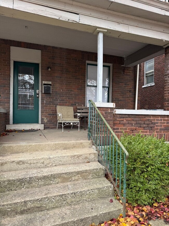 Photo - 1766-1768 Oak St Unit 1768 Oak Street