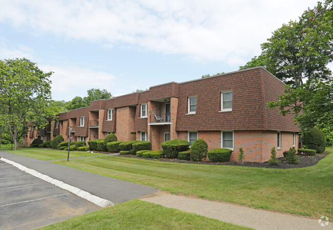 Building Photo - Maple Manor Rental