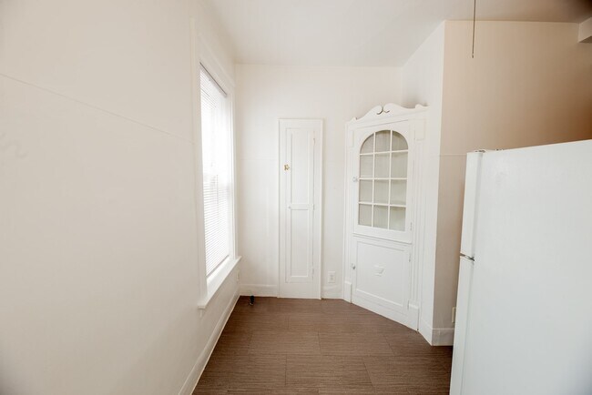 Photo - 5336-5338 S. Hyde Park Boulevard