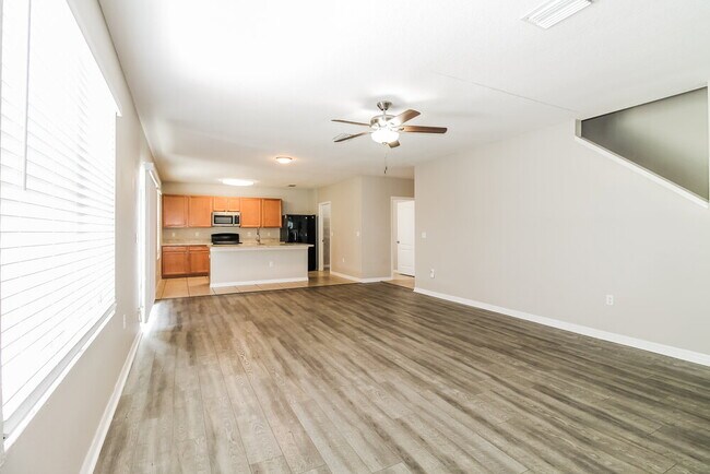 Photo - 14471 Finsbury Dr