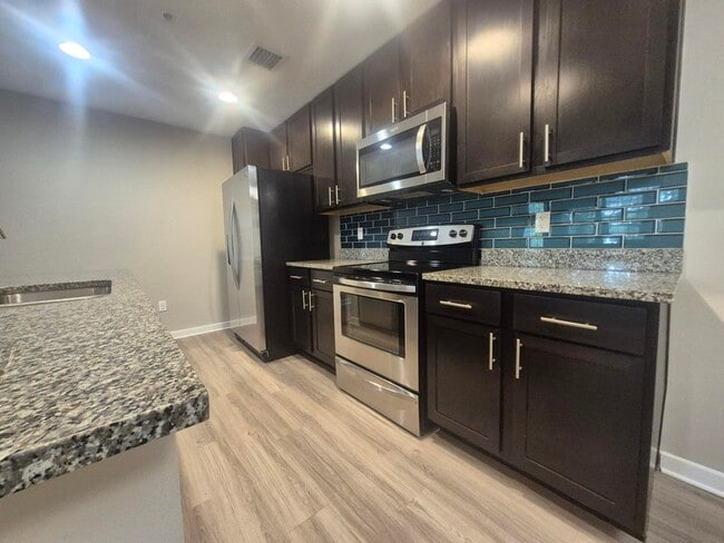 Photo - 3601 High Ridge Way Unit 203