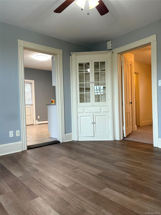 Photo - 558 Locust Ave