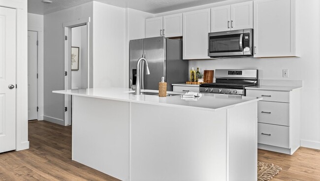 Photo - 3755 W 930 N