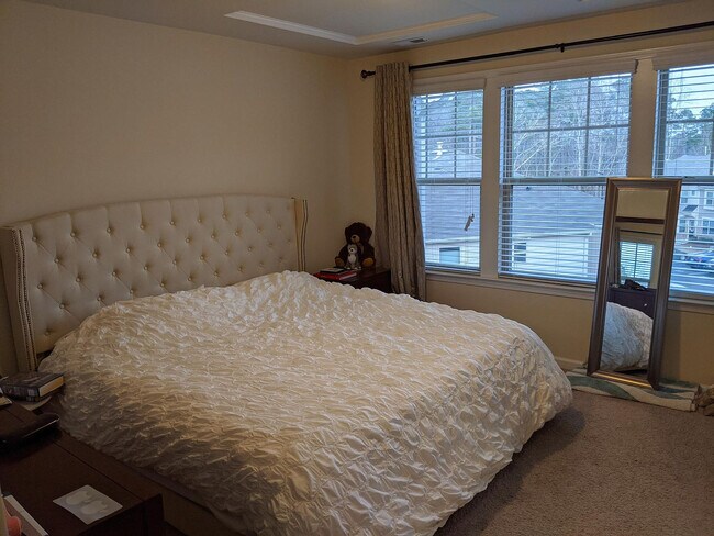 Room in Townhome on Pilatus Dr