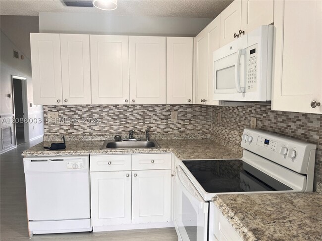 Photo - 20119 NW 36th Ct