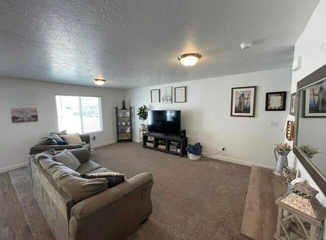 Photo - 3586 W Cornfield Dr