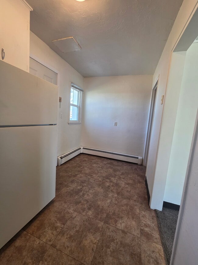 Photo - 702 8th Ave N