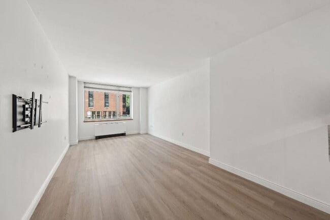 Building Photo - 0 bedroom in New York NY 10128 Unit 3D Rental