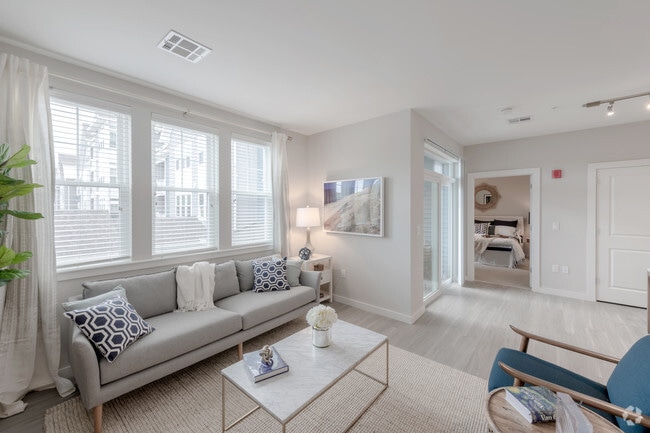 1 BR, 1.5 BA