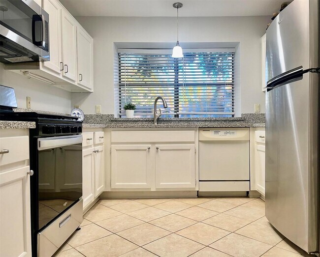 Photo - 2711 Grants Lake Blvd Unit 104