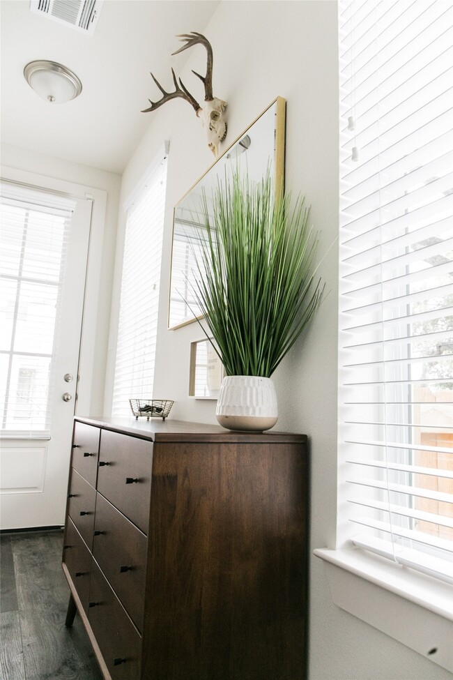 Photo - 5203 Burress Springs Ln