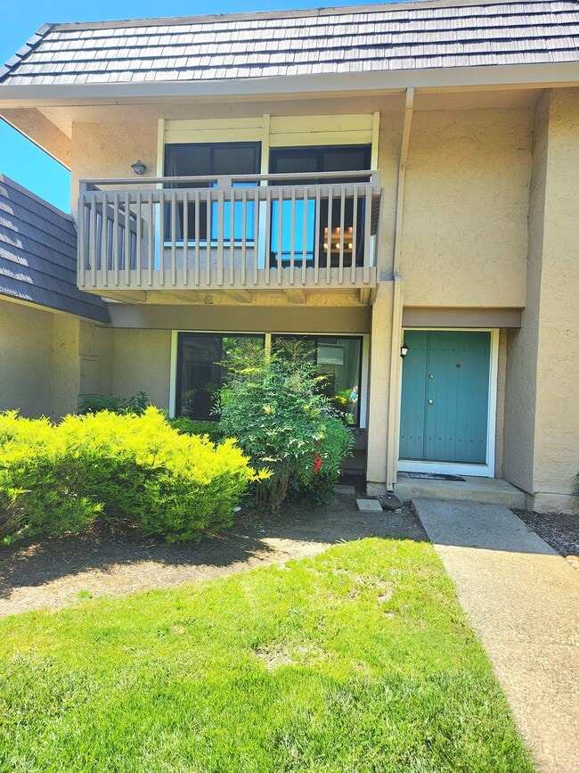 Front 2 - 4634 Adobe River Ct