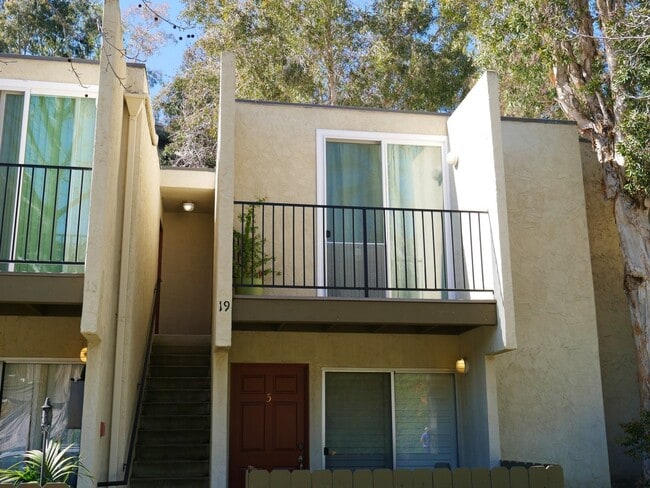 2850 Reynard Way