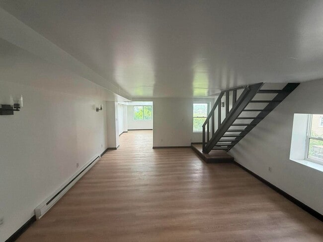 Building Photo - Newly Updated 2 Bedroom Home In the Southside!