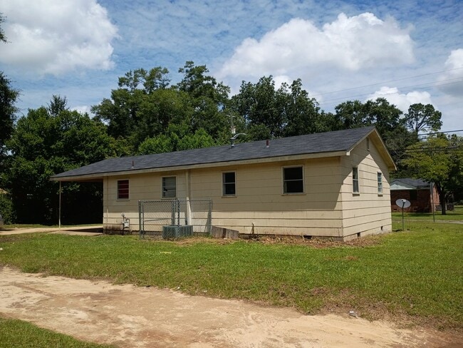 Building Photo - 508 Mitchell Ave