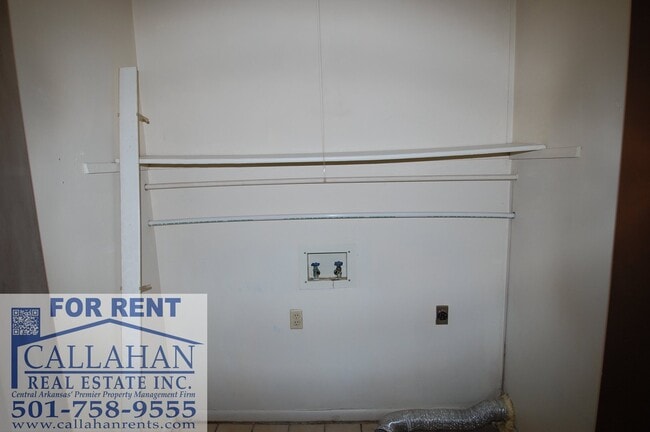Photo - 8204 Woodview Dr E Unit B