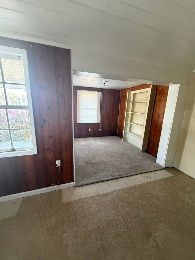 Photo - 607 E Gordon St