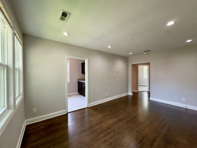 Photo - 1111 Gleneagle Rd Unit 2