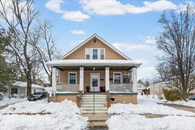 Photo - 18 Walnut Ave