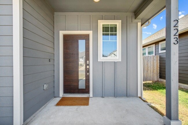 Photo - 223 Garner Dr