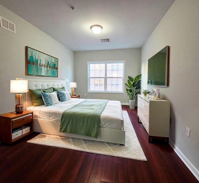 Photo - 5817 Jefferson St Unit 305