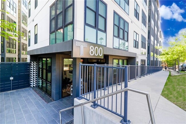 Building Photo - 800 Embassy Dr Unit 202 Rental