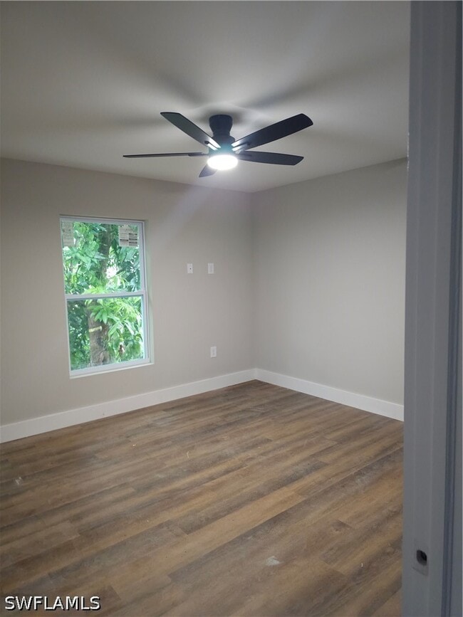Photo - 310 Balboa Ave