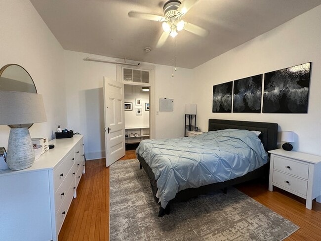 Building Photo - 2 Inman St Unit 8