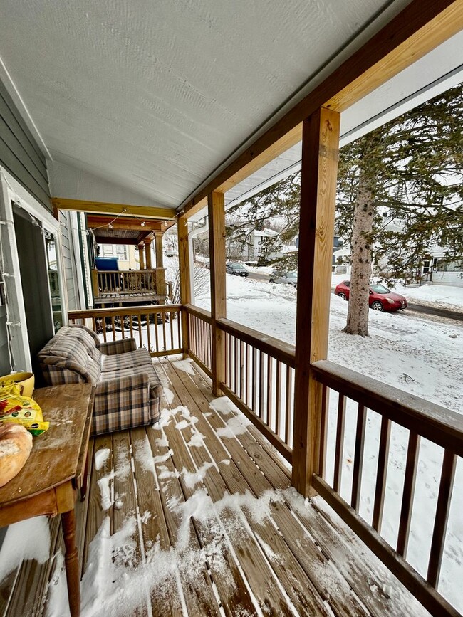 Photo - AVAILABLE JUNE - 4 Bed 2 Bath In Chester Park