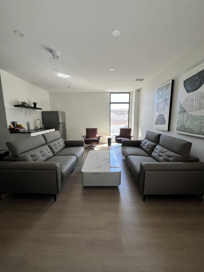 Photo - 22 Hamlet Ln