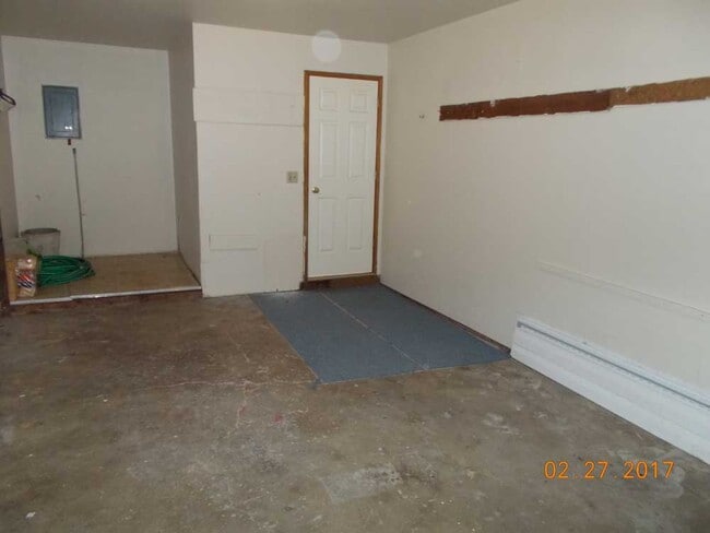 Building Photo - 12202 E 10th Ave Unit 12204 E 10th