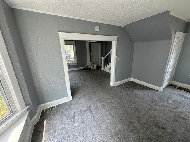 109 N Lawndale Ave