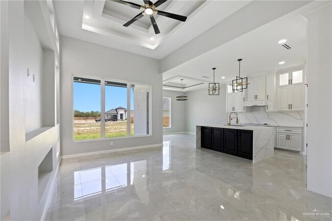 Photo - 26 N 49th Ln