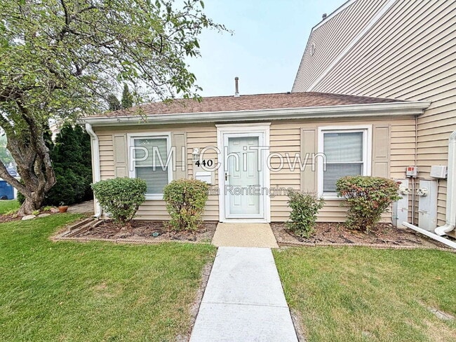 Building Photo - 440 Lear Ct