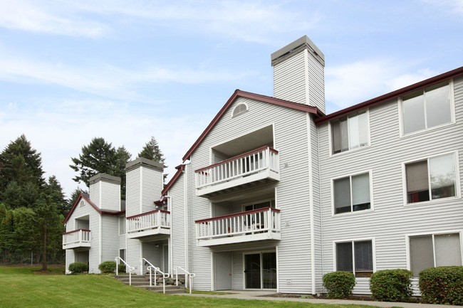 Wellington Place - Exterior - Wellington Place Apartments