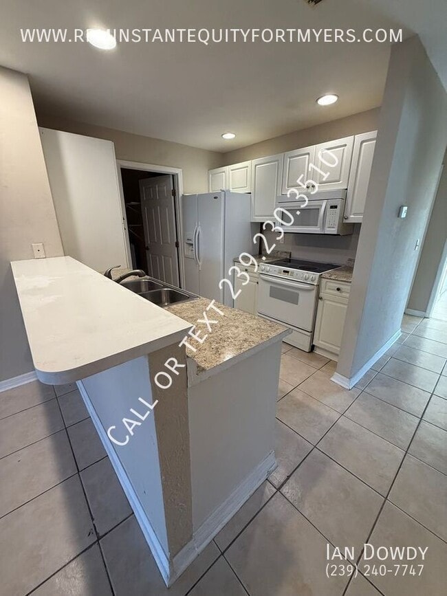 Photo - 3024 Santa Barbara Blvd