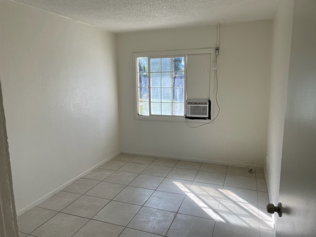 Building Photo - 32350 Rancho Vista Dr Rental