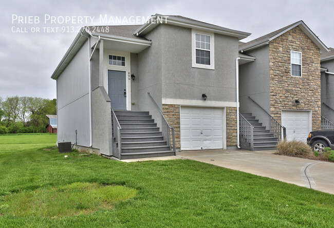 Building Photo - 884 S Woodson Ct Rental