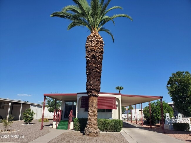 Building Photo - 2650 W Union Hills Dr