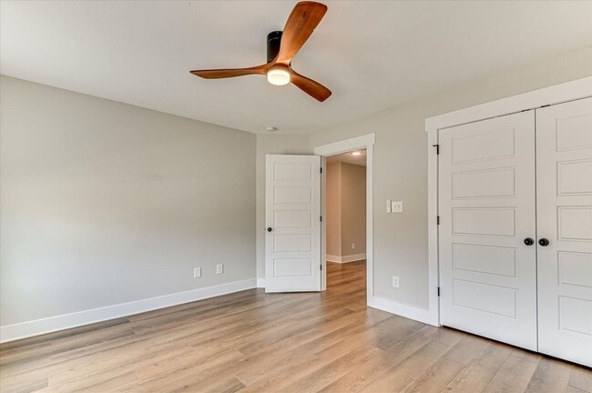 Photo - 419 Barrow Ln
