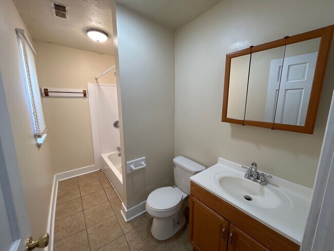 Photo - 45 Euclid Ave